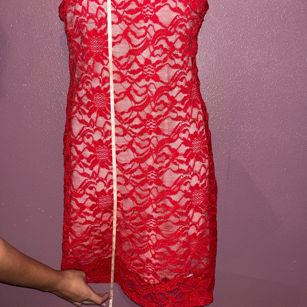 RED DRESS - Picture 3 of 6